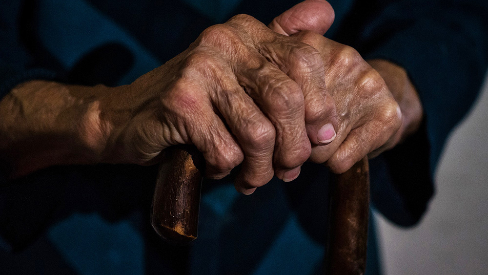 When elderly mother forgets your name