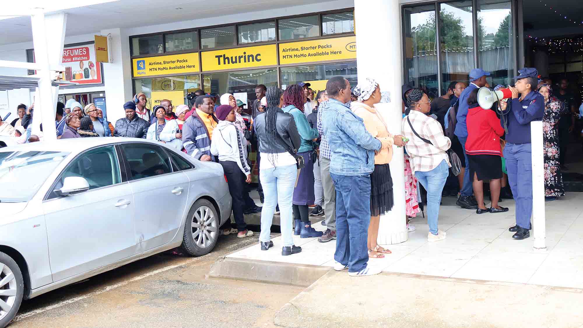 Boxer Store launch halted amid missing certificate :: News | Times of ...